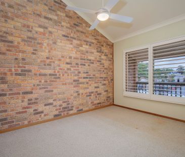 Low Maintenance 3 bedroom - Photo 5