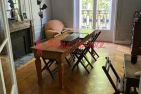 Métro SEGUR - Photo 2