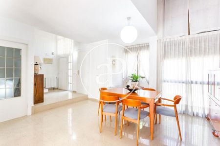 5 bedroom luxury Villa for rent in Picanya, Spain - Photo 4