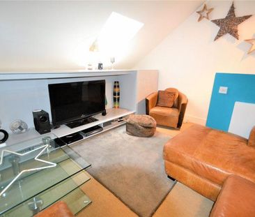 2 bedroom terraced house to rent - Photo 3