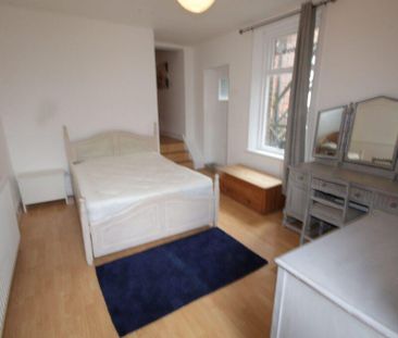 2 bedroom property to rent - Photo 4