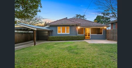 Family Home in Beecroft Primary and Cheltenham Girl's Catchment - Photo 2