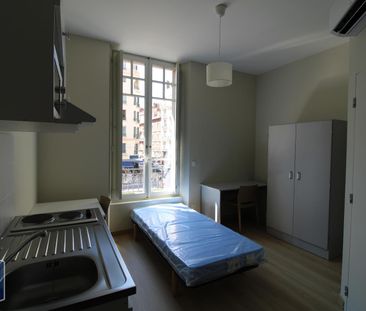 Location Appartement 1 pièce 15m² GRENOBLE 38000 - Photo 1