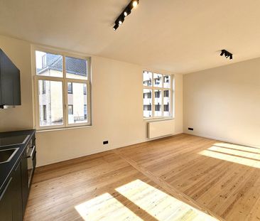 Appartement te huur in Sint-Gillis voor € 1.200 met 1 slaapkamer - Photo 3