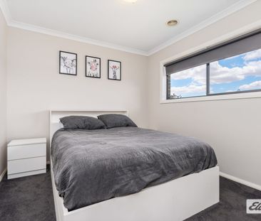 A Sophisticated Family Residence in Thurgoona - Photo 5