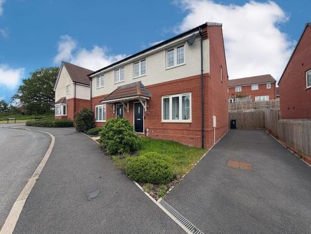 3 bedroom semi-detached house to rent - Photo 4
