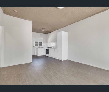 Updated Unit is Great Location! - Photo 4