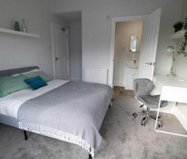 1 bedroom in a house share to rent - Photo 4