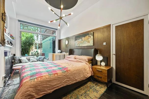 3 bedroom flat to rent - Photo 1