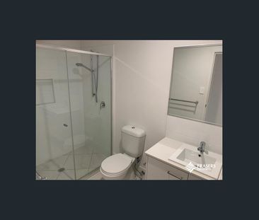 Spacious 3 Bedroom home. - Photo 2