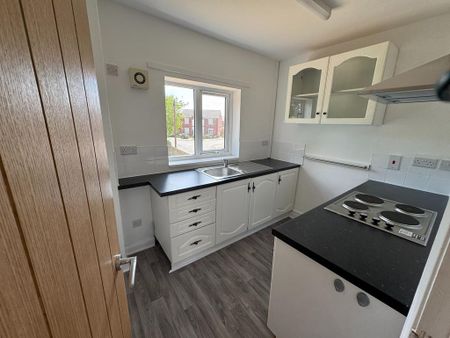 1 bedroom flat to rent - Photo 3