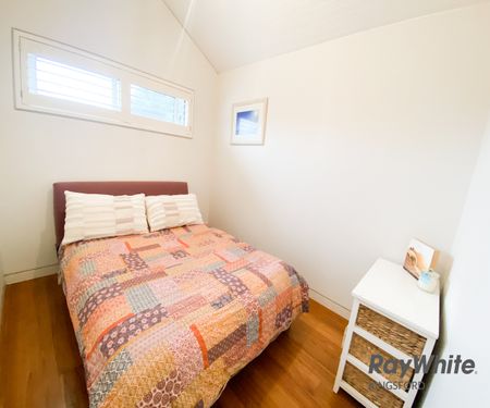 Fully Furnished Self Contained Granny Flat (Utilities included) - Photo 2