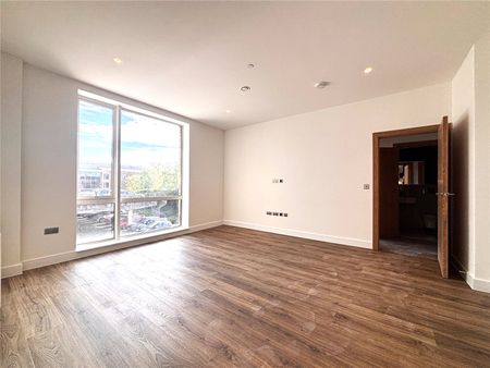 Sheila House, Fleet, Hampshire, GU51 - Photo 3