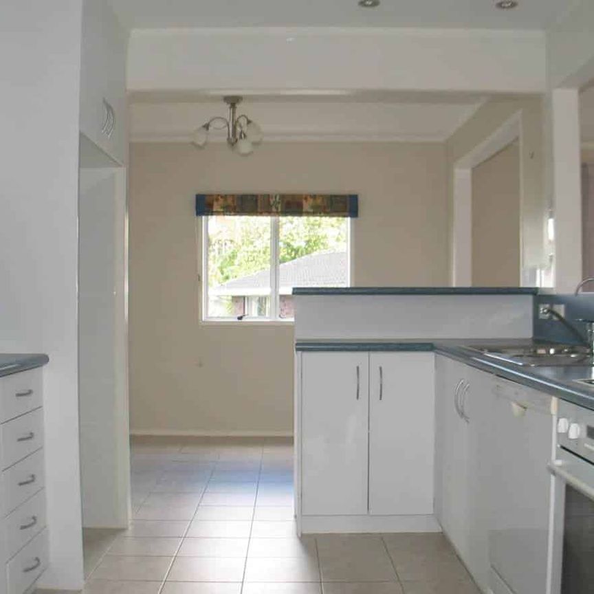 Home and Granny - Photo 1