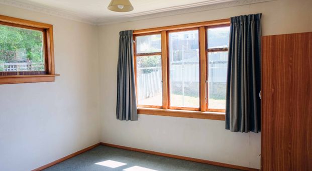 FAMILY HOME WITH VIEWS - Photo 1