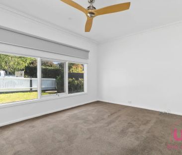 “Modern 3-Bedroom Home in Quiet Frankston Pocket” - Photo 4