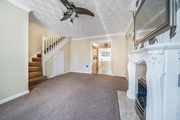 3 bedroom semi-detached house to rent - Photo 1