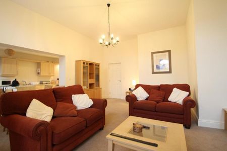 2 bedroom flat to rent - Photo 2