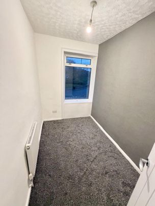 3 bedroom end of terrace house to rent - Photo 1