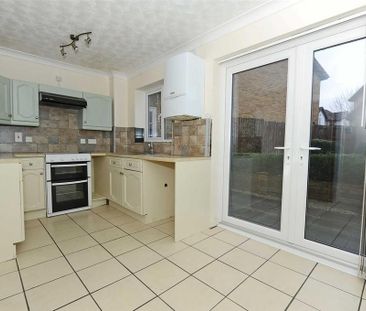 2 bedroom semi-detached house to rent - Photo 2