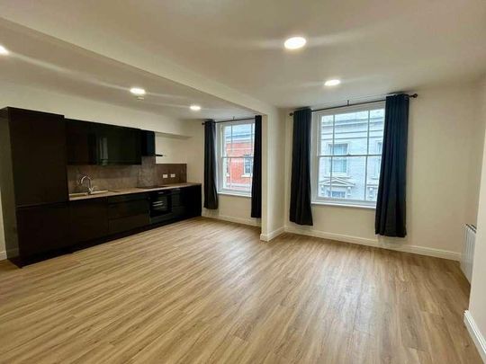 Butchers Row, OX16 - Photo 1