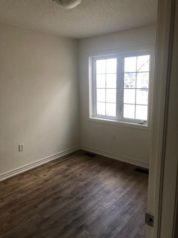 For Lease - 18 Ladysmith Street, Brampton, Ontario - Photo 3