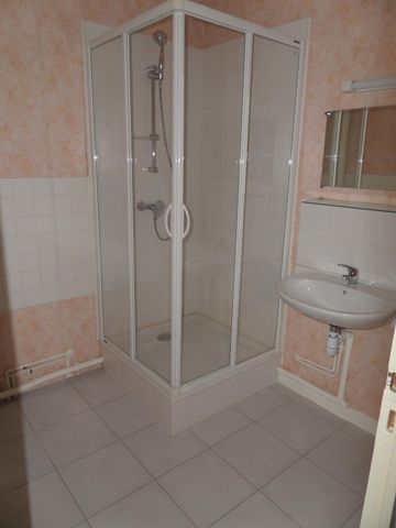 T3 centre ville - Photo 3