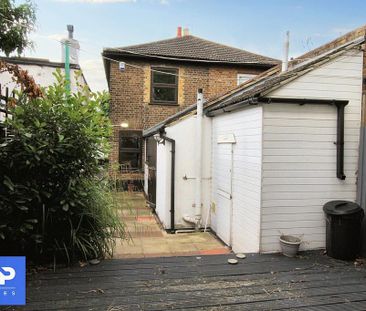 2 bedroom semi-detached house to rent - Photo 3