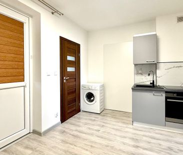 Duża kawalerka w Kamienicy - Zdjęcie 1