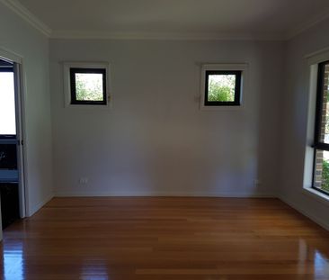 11 Warner Avenue, Ashburton VIC 3147 - House For Rent | Domain - Photo 3