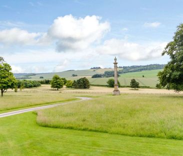 Private wing of the impressive Britwell House in the rolling Oxford... - Photo 6