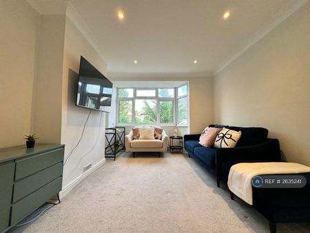 2 bedroom maisonette to rent - Photo 2