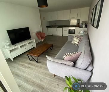 2 bedroom flat to rent - Photo 1