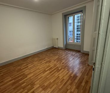 Bel appartement de 2 pièces au 1er étage - Photo 1