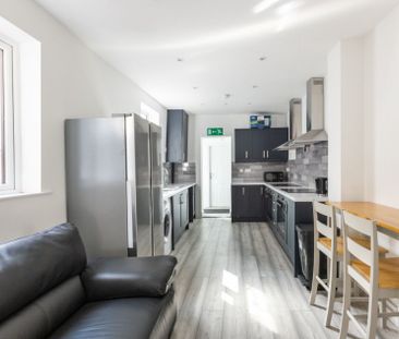 39 Park Road, Rugby - Photo 3