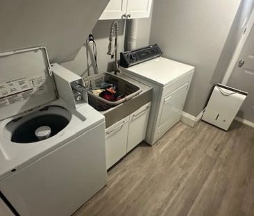 1041 Sunnidale #5 Barrie | $1400 per month | Utilities Included - Photo 2