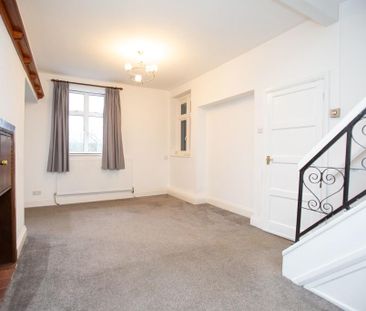 3 bedroom semi-detached house to rent - Photo 4