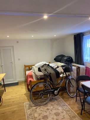 Studio Flat, Exeter Road, HA2 - Photo 1