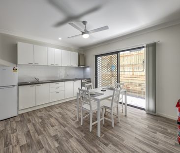 27 Rodney Street, Wynnum West QLD 4178 - Apartment For Rent | Domain - Photo 6