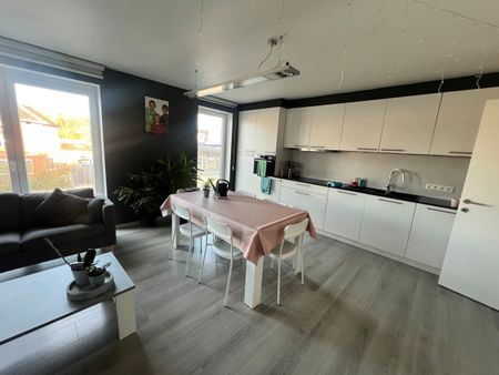 Appartement - Te huur - Photo 4