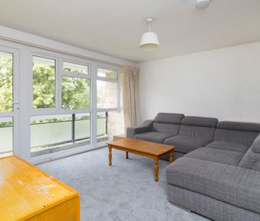 3 bedroom apartment to rent - Photo 2