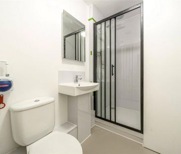 Studio to rent - Photo 6