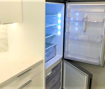 Renovated 2 Bed Condo | Downtown Vancouver | Nelson St. - Photo 3