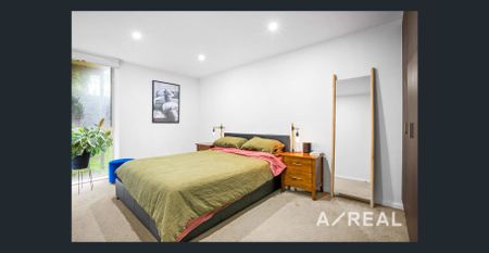 Bright, Spacious Ground-Floor Living in an Unbeatable Locale - Photo 4