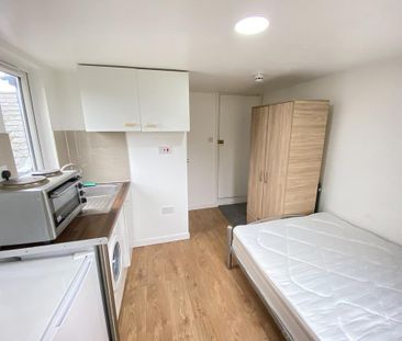 Studio to rent - Photo 4