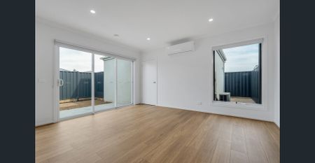 Corner 3 Bedroom Modern Living! - Photo 2