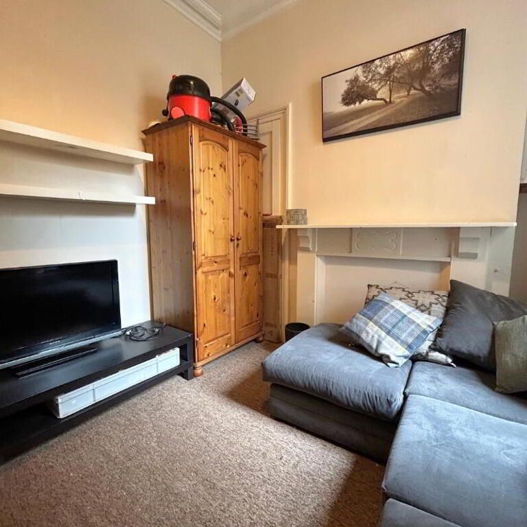 29 Tates Avenue, Belfast, BT9 7BY - Photo 1