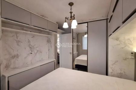 Apartamento com 2 quartos e 47m² para alugar em Serraria, São José. - Foto 5