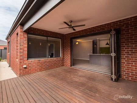 Big Family Home - Photo 2