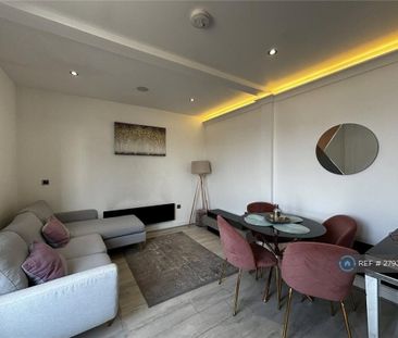 2 bedroom flat to rent - Photo 1